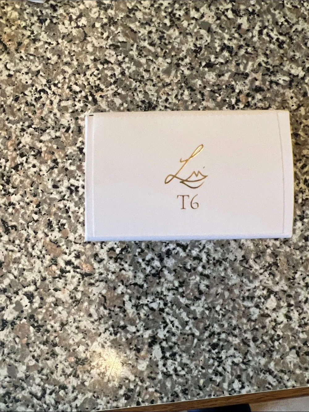 Lisa Eldridge Skin Tint Shade T6